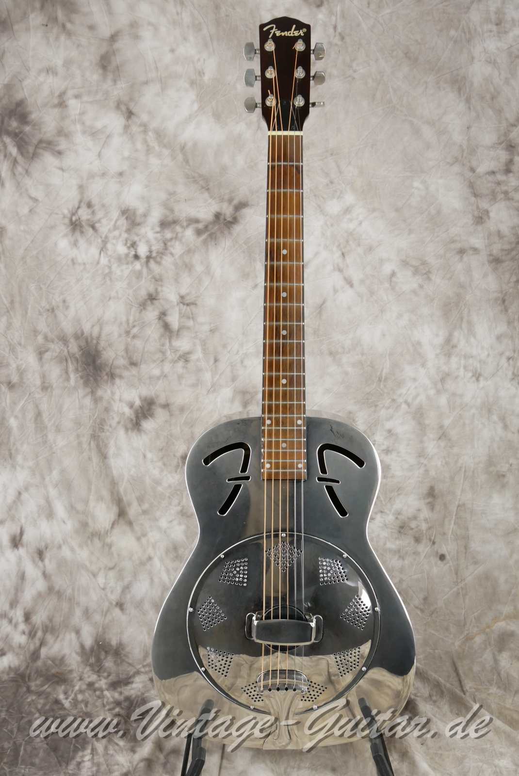 img/vintage/6094/Fender_FR_48_Resonator_silver_Korea_2003-001.JPG