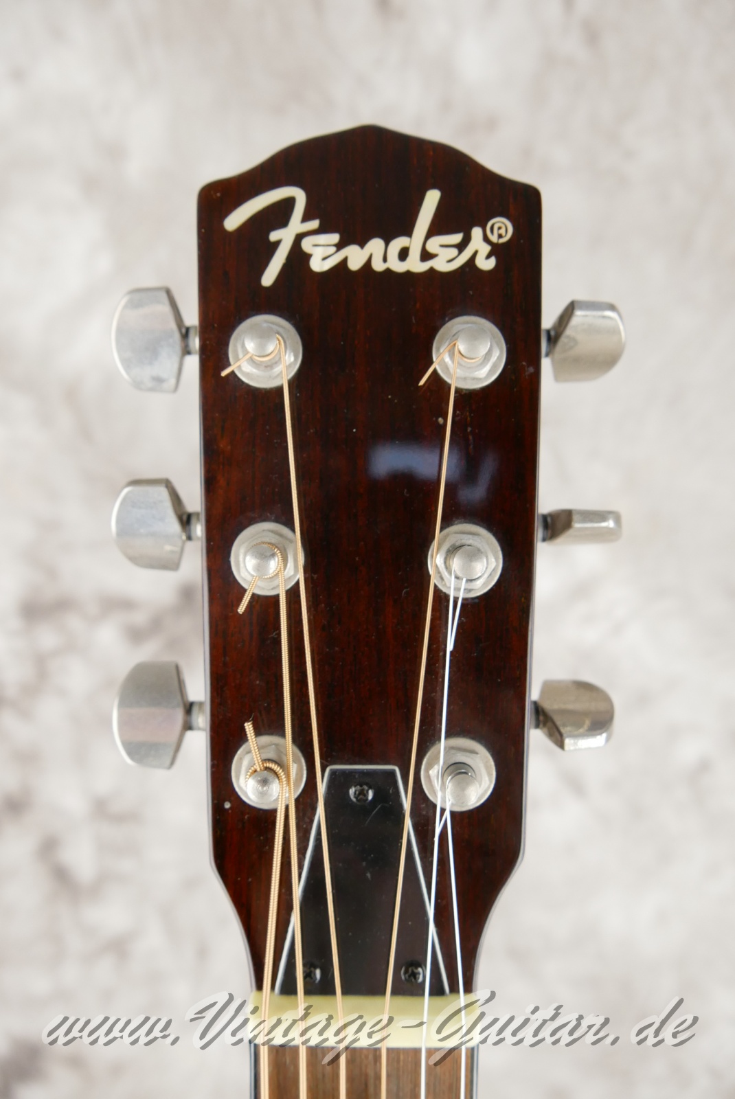 img/vintage/6094/Fender_FR_48_Resonator_silver_Korea_2003-003.JPG