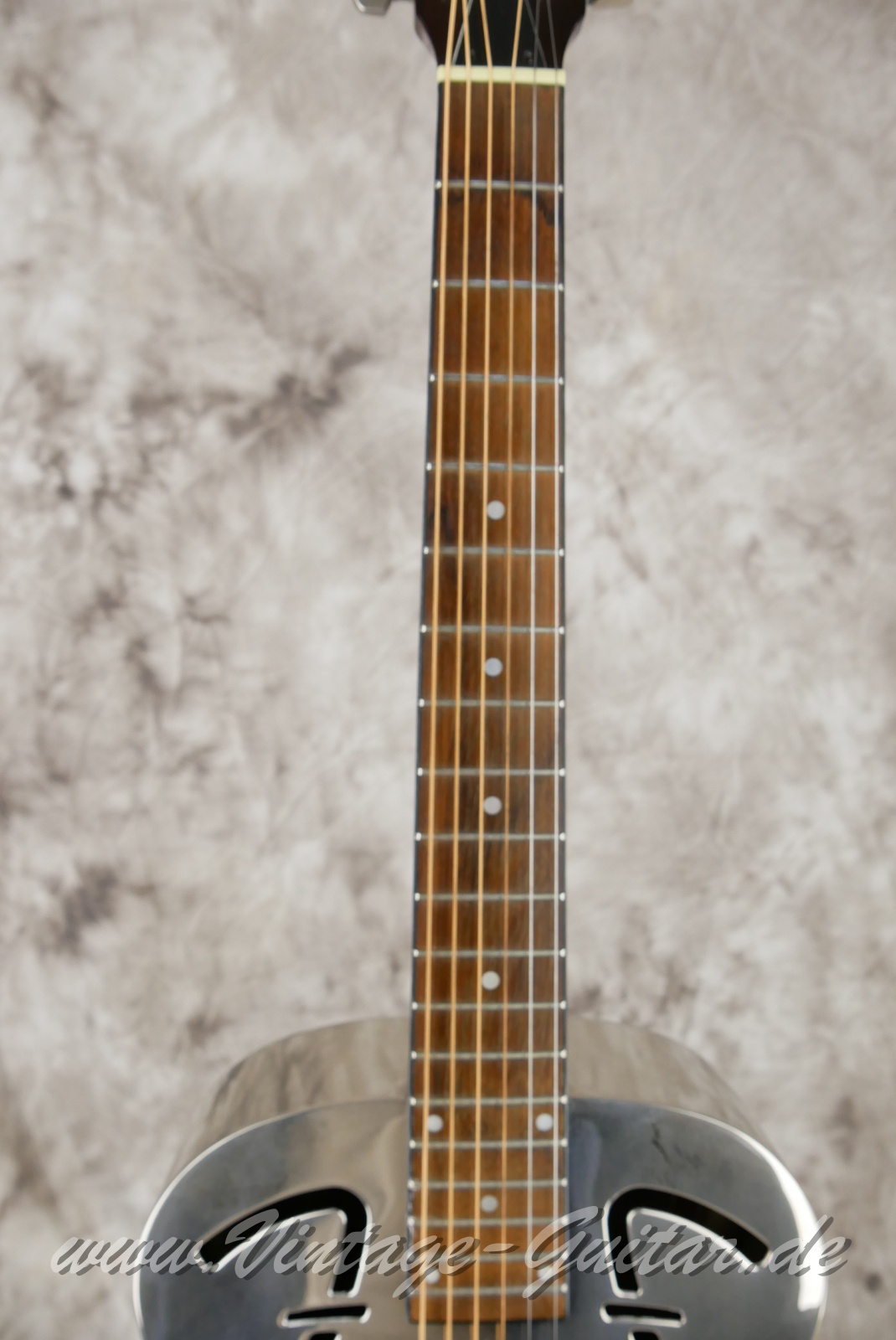 img/vintage/6094/Fender_FR_48_Resonator_silver_Korea_2003-005.JPG