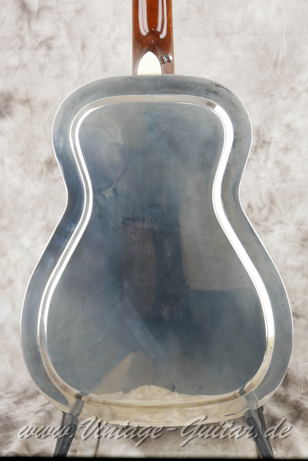 img/vintage/6094/Fender_FR_48_Resonator_silver_Korea_2003-008.JPG