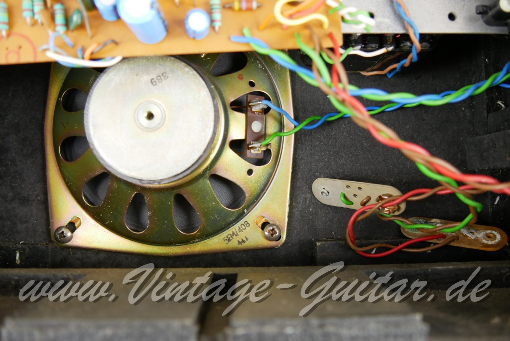 img/vintage/6095/Vox_Escort_battery_amp_1978-009.JPG