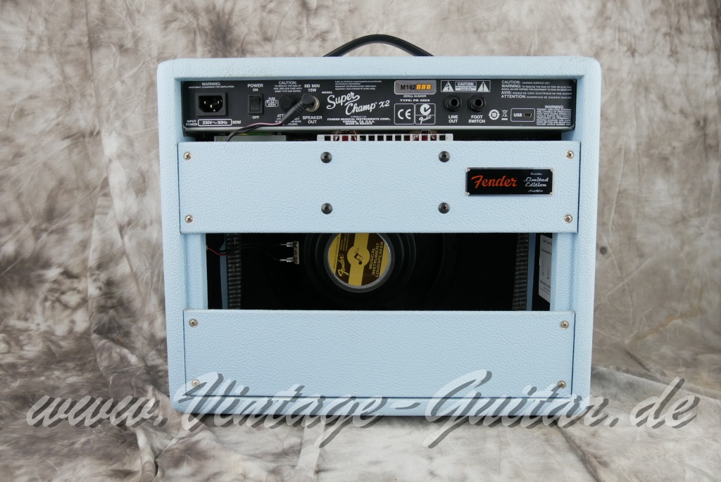 img/vintage/6097/Fender_Super_Champ_X2_sonic_blue_Mexico_2016-002.JPG