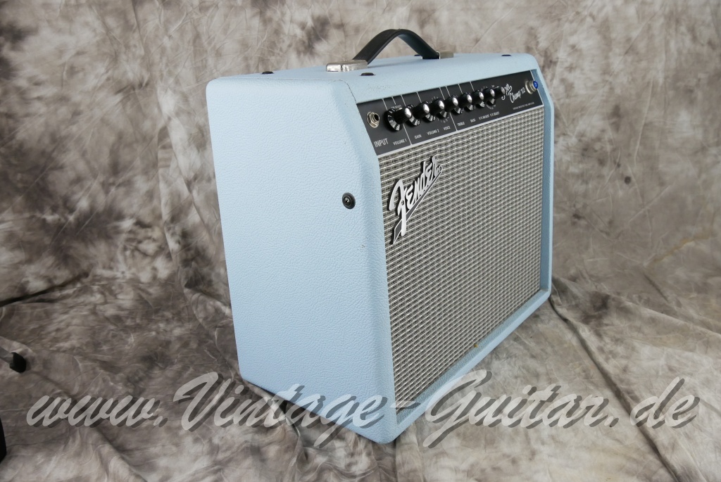 img/vintage/6097/Fender_Super_Champ_X2_sonic_blue_Mexico_2016-003.JPG
