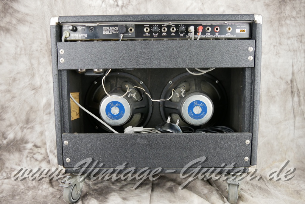 img/vintage/6098/Fender_Concert_2x10_Rivera_black_USA_1982-002.JPG