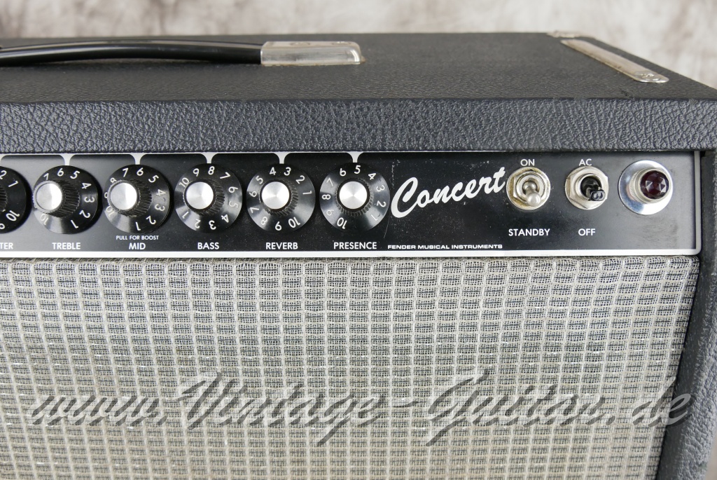 img/vintage/6098/Fender_Concert_2x10_Rivera_black_USA_1982-006.JPG