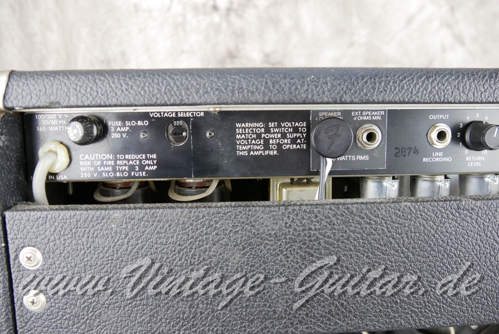 img/vintage/6098/Fender_Concert_2x10_Rivera_black_USA_1982-007.JPG