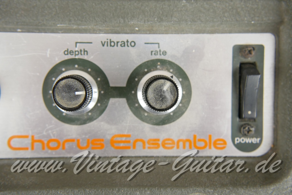 img/vintage/6099/Boss_CE1_Chorus_Ensemble_Japan_1982-004.JPG