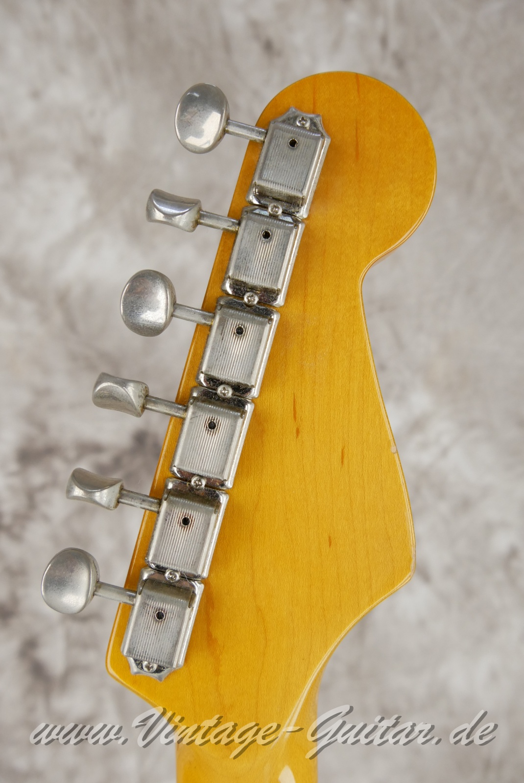 img/vintage/6101/Fernandes_Strat_model_lefthand_black_Japan_1992-004.JPG
