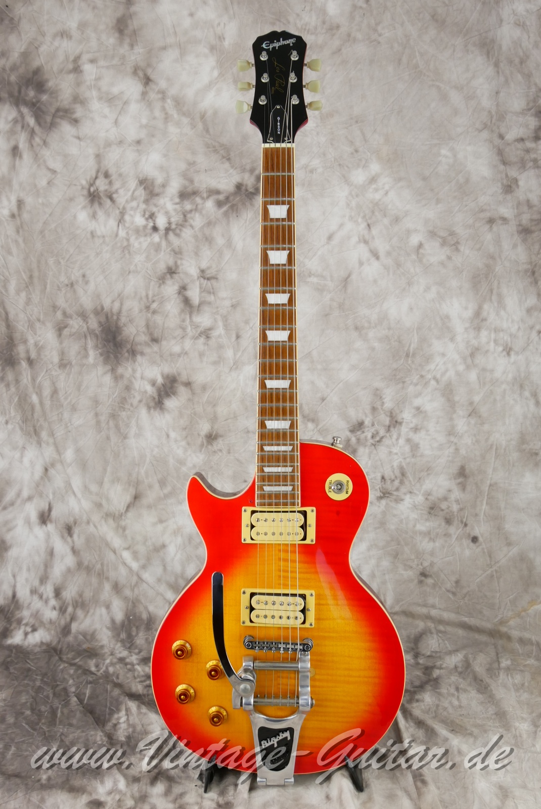 Epiphone_Les_Paul_Std_lefthand_cherry_sunburst_Korea_1998-001.JPG