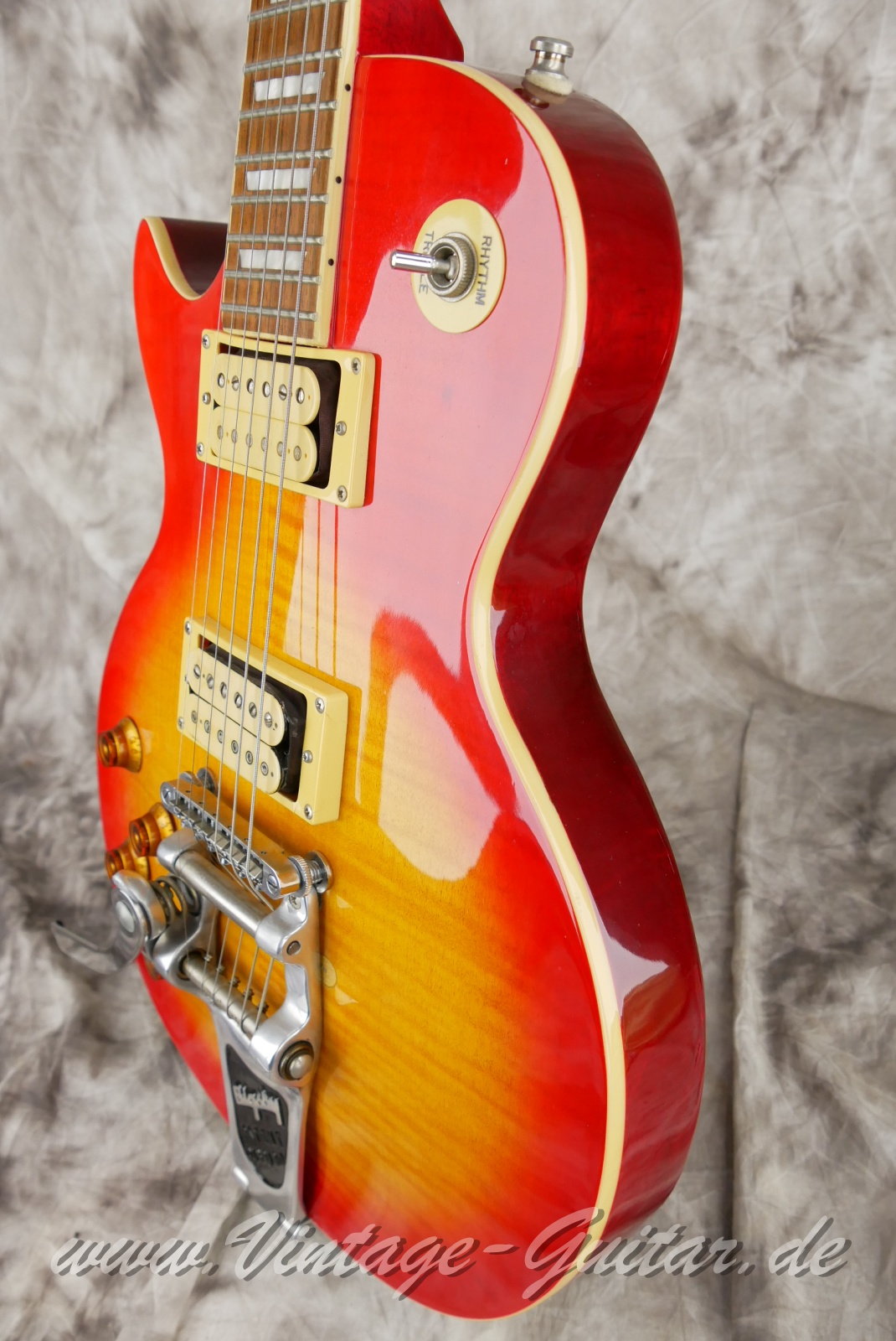 img/vintage/6103/Epiphone_Les_Paul_Std_lefthand_cherry_sunburst_Korea_1998-010.JPG