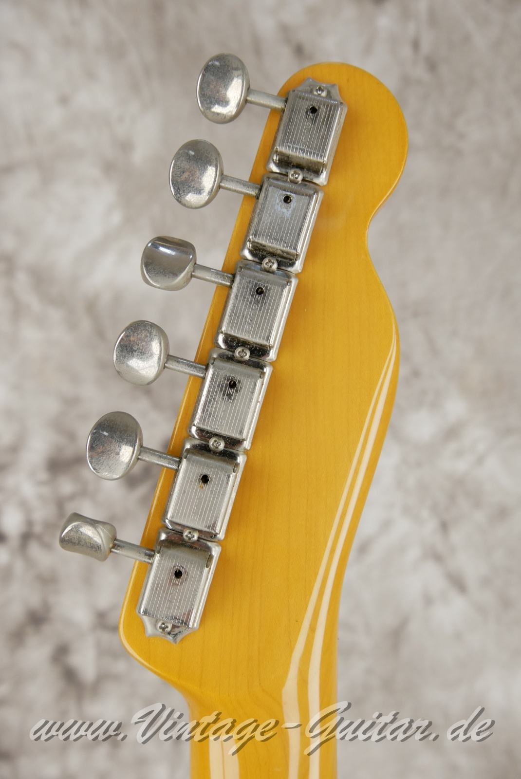 img/vintage/6105/Fender_Telecaster_lefthand_Japan_natural_2004-004.JPG