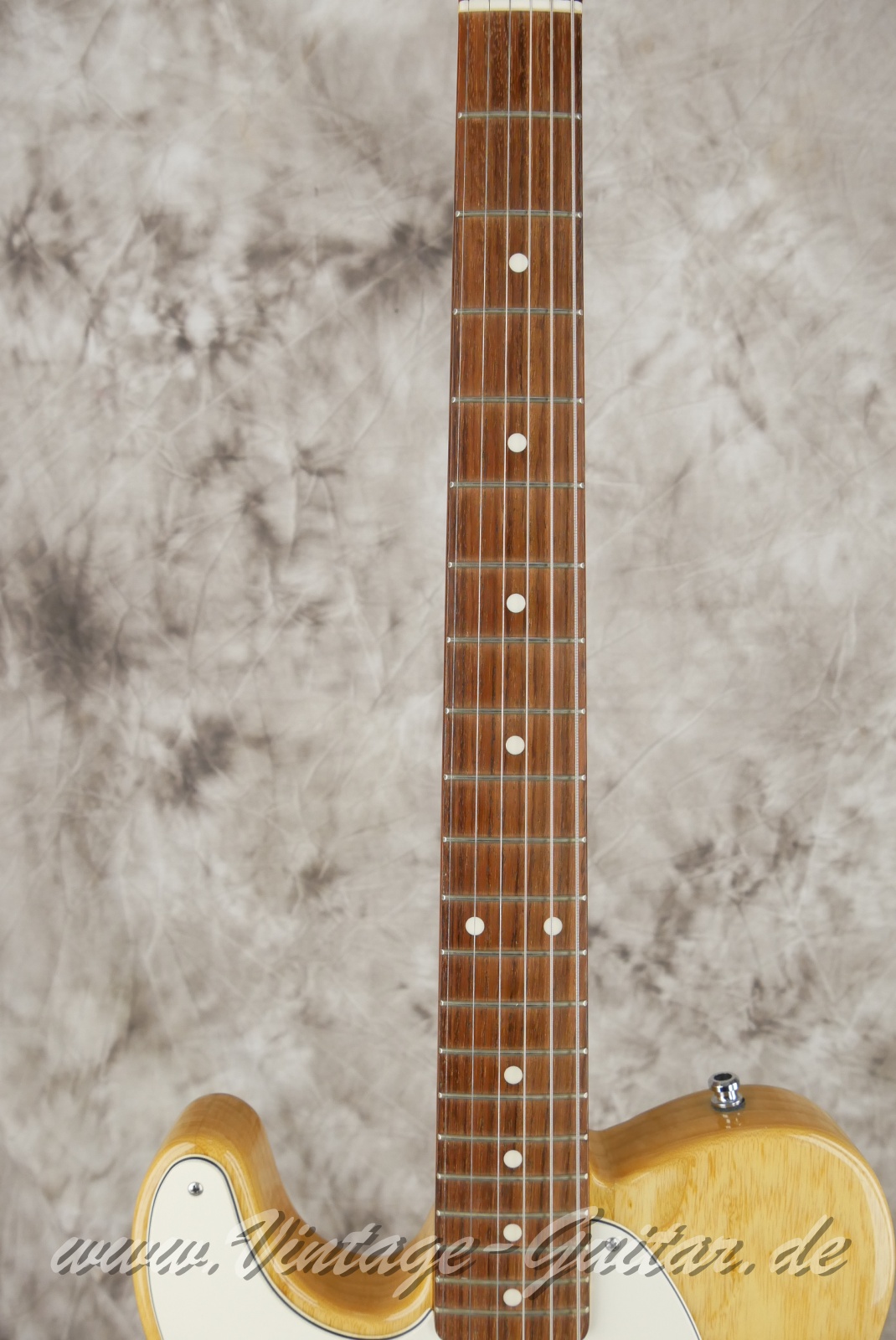 img/vintage/6105/Fender_Telecaster_lefthand_Japan_natural_2004-005.JPG