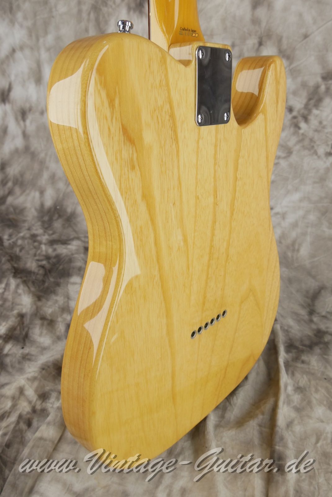 img/vintage/6105/Fender_Telecaster_lefthand_Japan_natural_2004-011.JPG