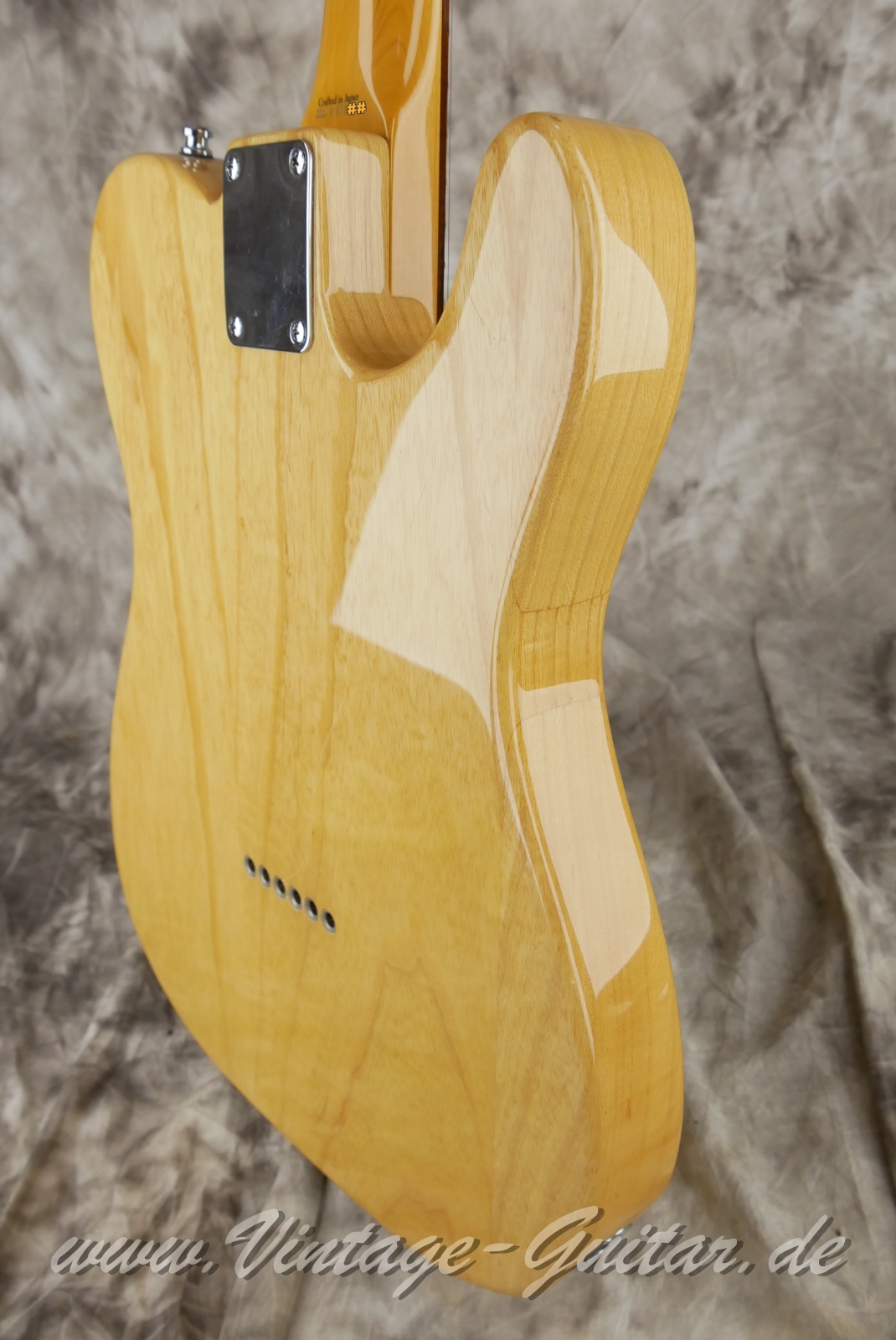 img/vintage/6105/Fender_Telecaster_lefthand_Japan_natural_2004-012.JPG