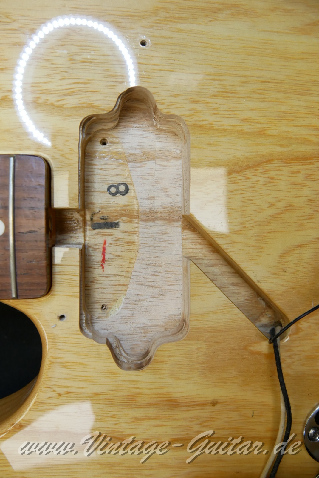 img/vintage/6105/Fender_Telecaster_lefthand_Japan_natural_2004-015.JPG