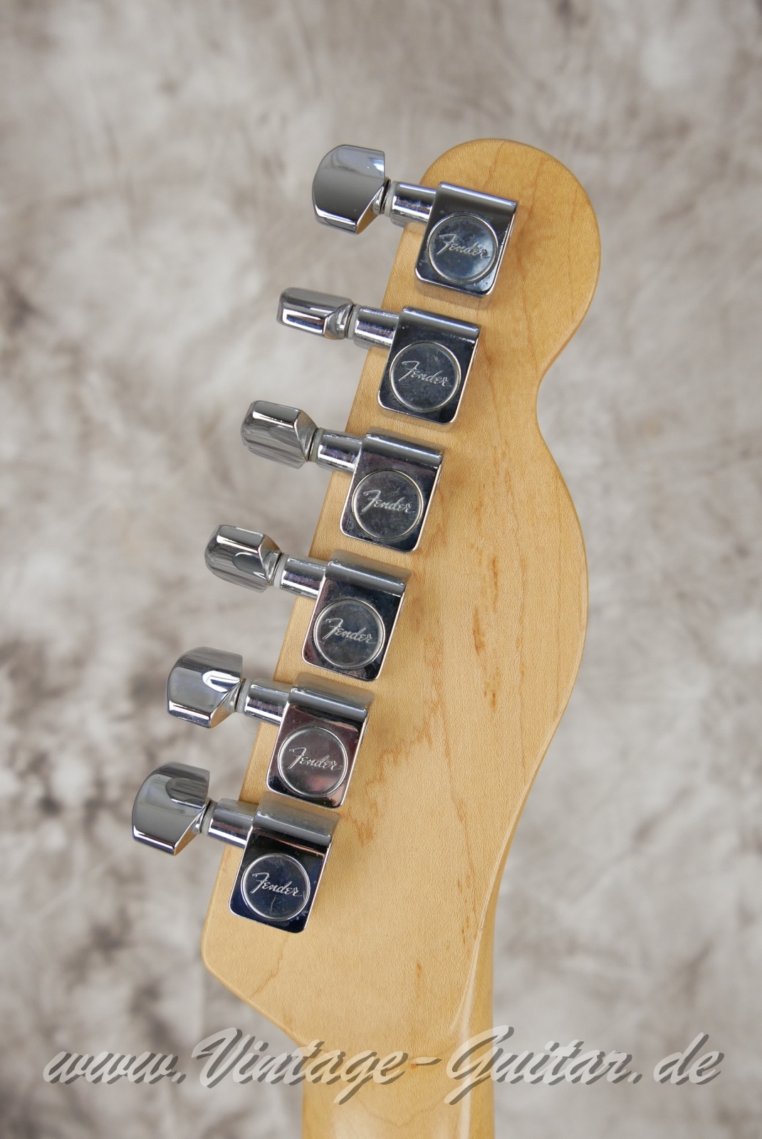 img/vintage/6110/Fender_Telecaster_Std_lefthand_blue_agave_Mexico_2002-004.JPG