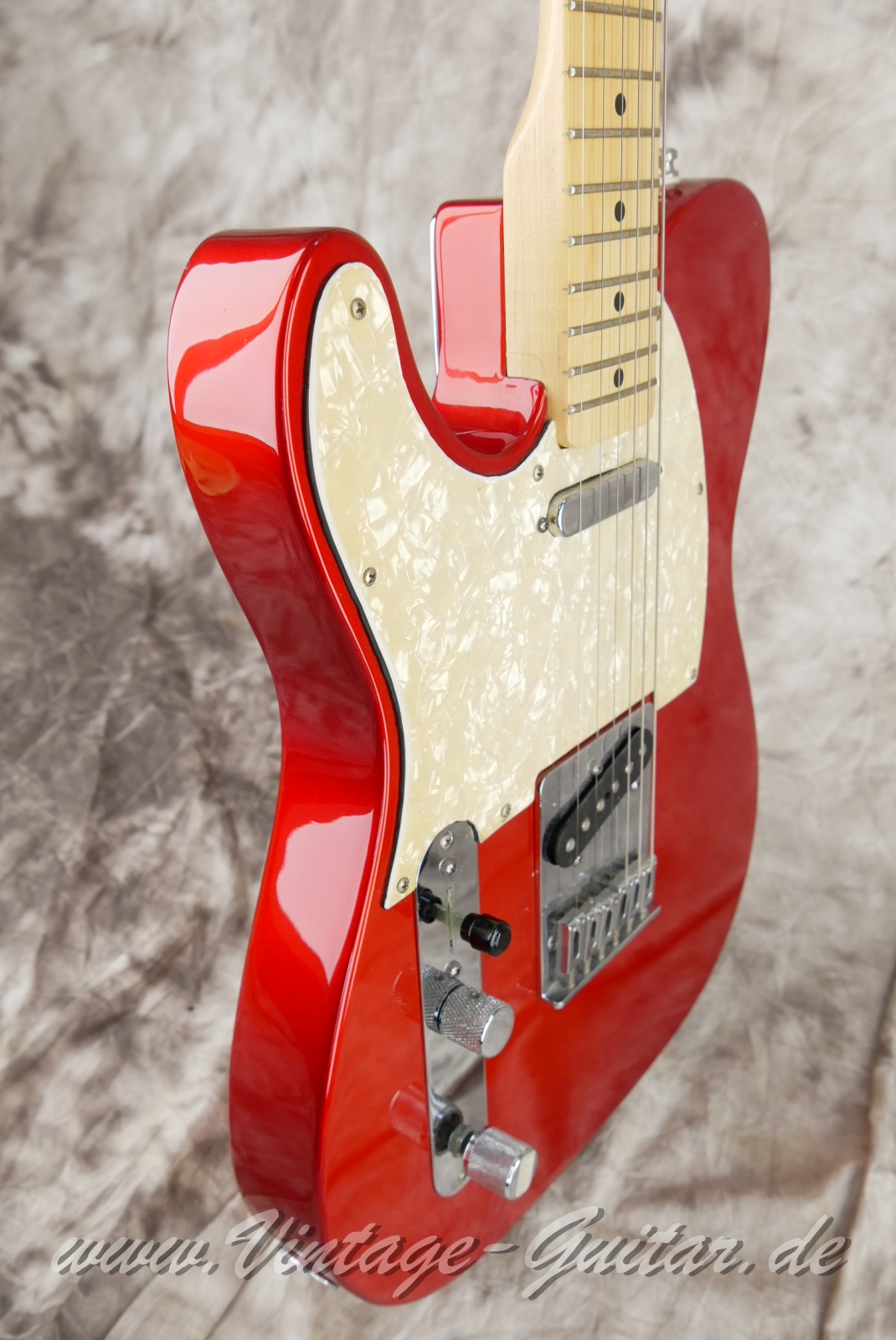 img/vintage/6111/Fender_Telecaster_lefthand_chrom_red_Mexico_2006-009.JPG