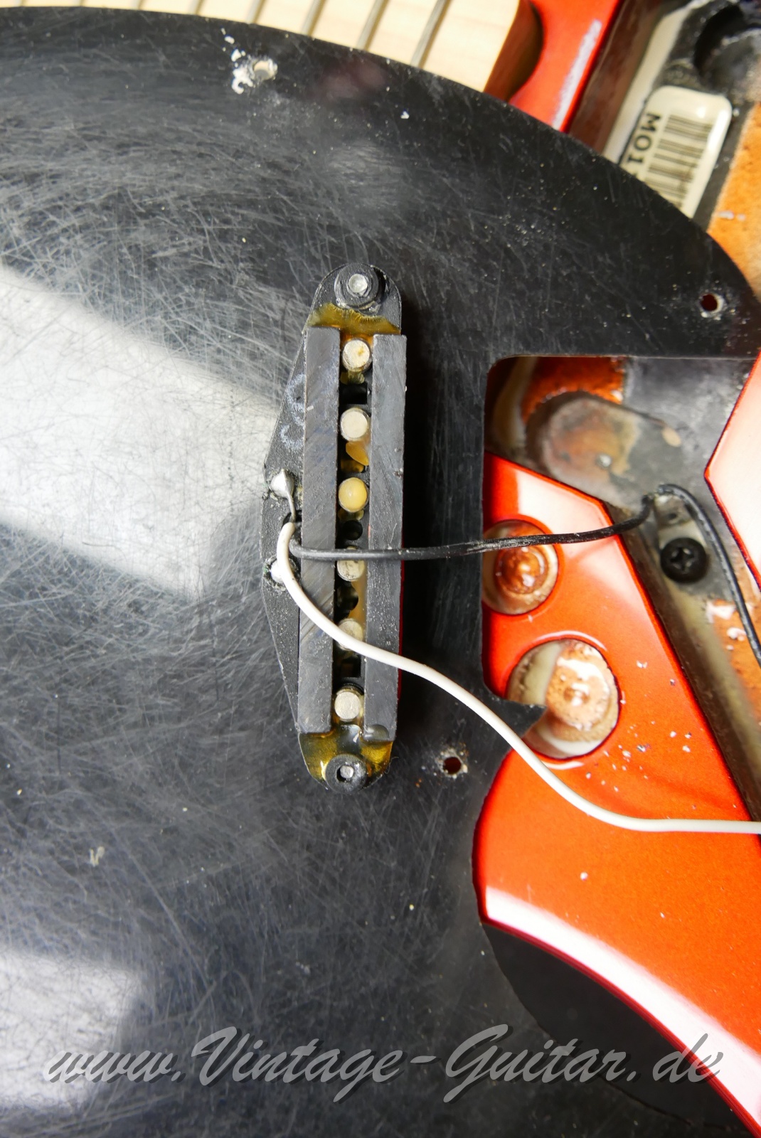 img/vintage/6111/Fender_Telecaster_lefthand_chrom_red_Mexico_2006-016.JPG