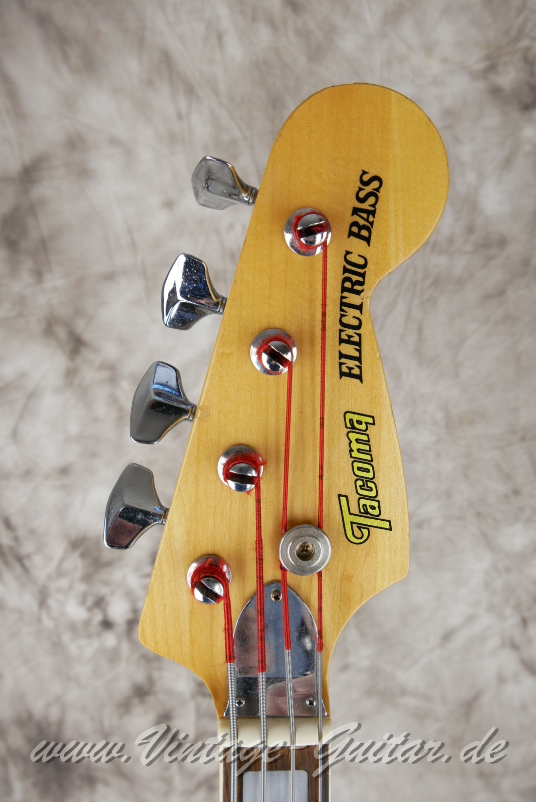 img/vintage/6112/Tacoma_Electric_Bass_Jazz_Bass_sunburst_Japan_1975-003.JPG