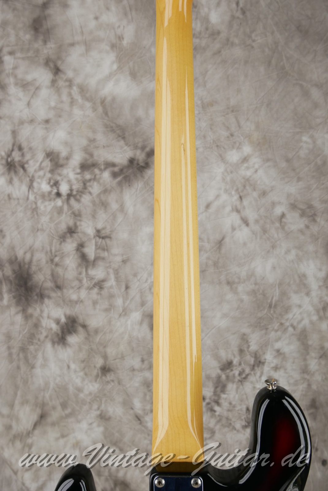 img/vintage/6112/Tacoma_Electric_Bass_Jazz_Bass_sunburst_Japan_1975-006.JPG