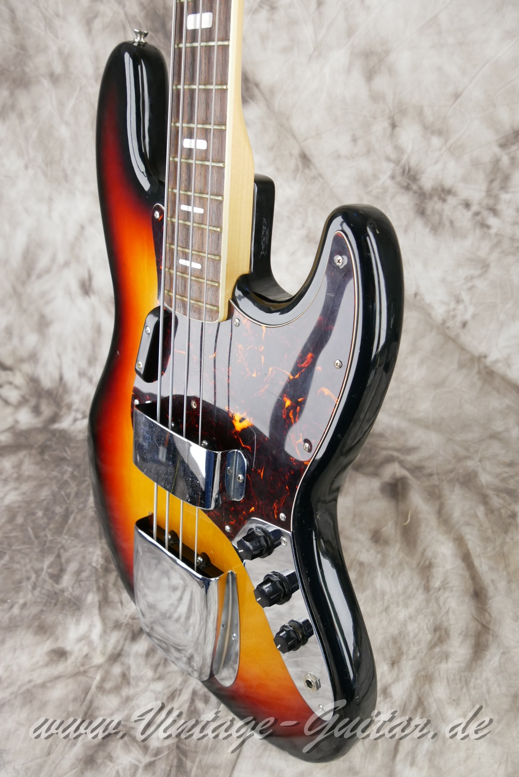img/vintage/6112/Tacoma_Electric_Bass_Jazz_Bass_sunburst_Japan_1975-010.JPG