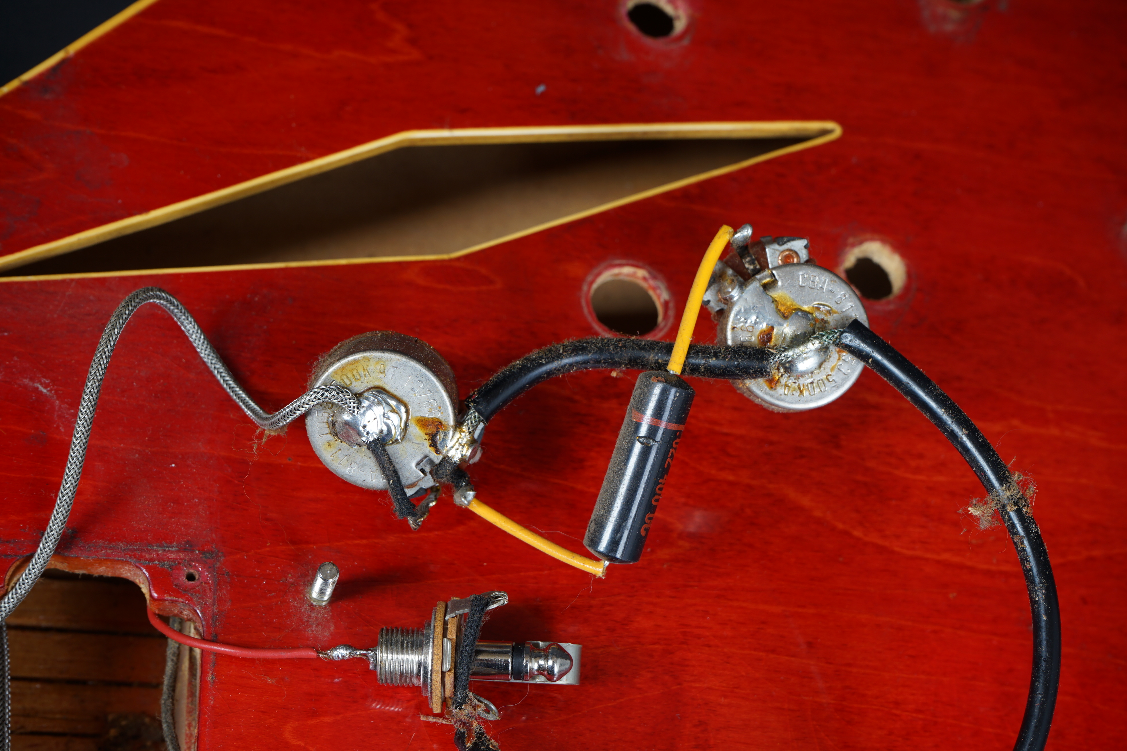 Gibson-Trini-Lopez-1966-cherry-all-original-19.JPG