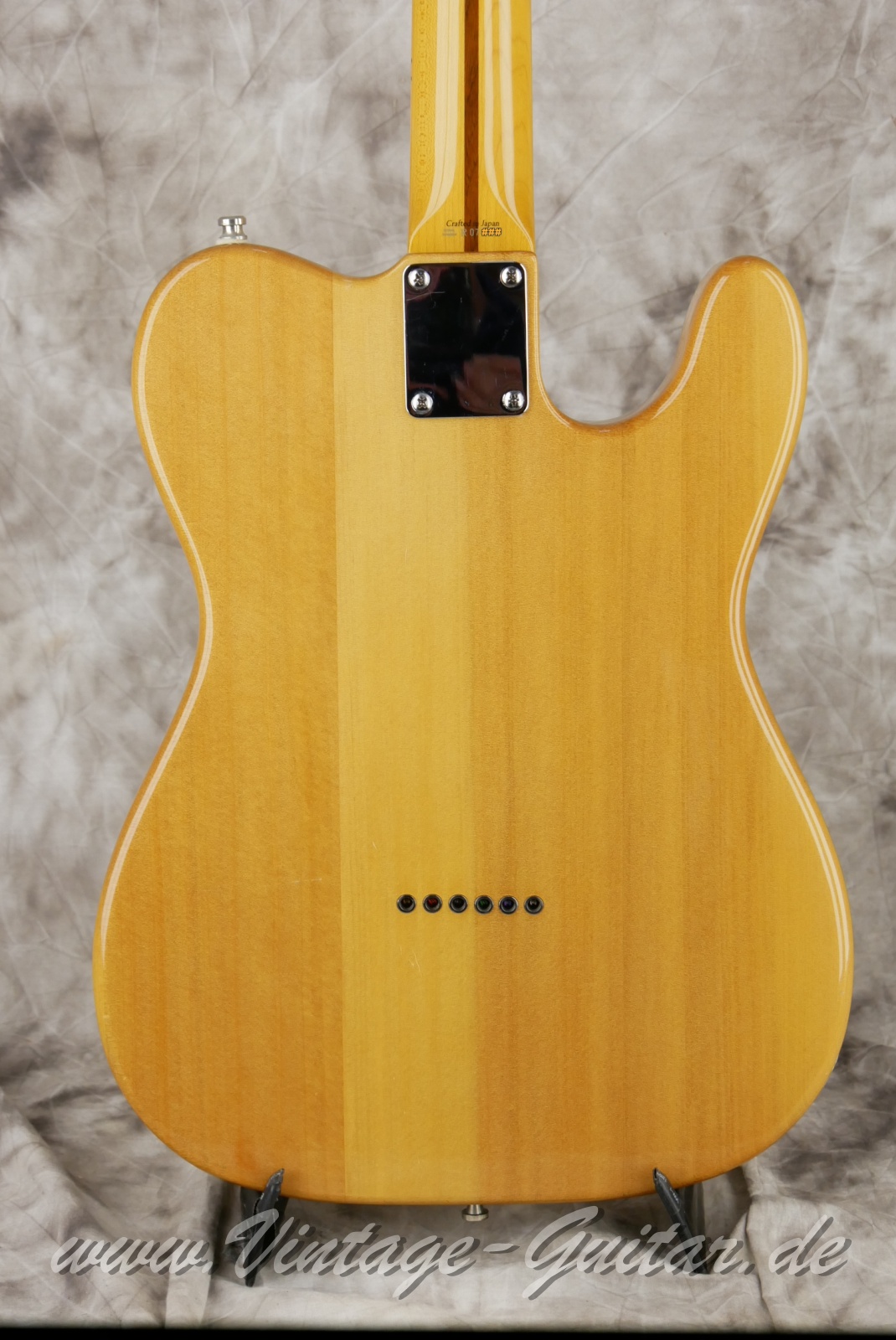 img/vintage/6121/Fender_Telecaster_bound_body_Japan_natural_2004-008.JPG