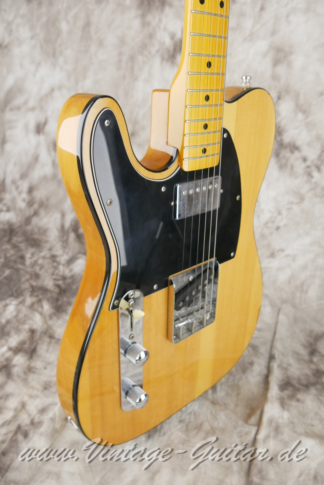 img/vintage/6121/Fender_Telecaster_bound_body_Japan_natural_2004-009.JPG