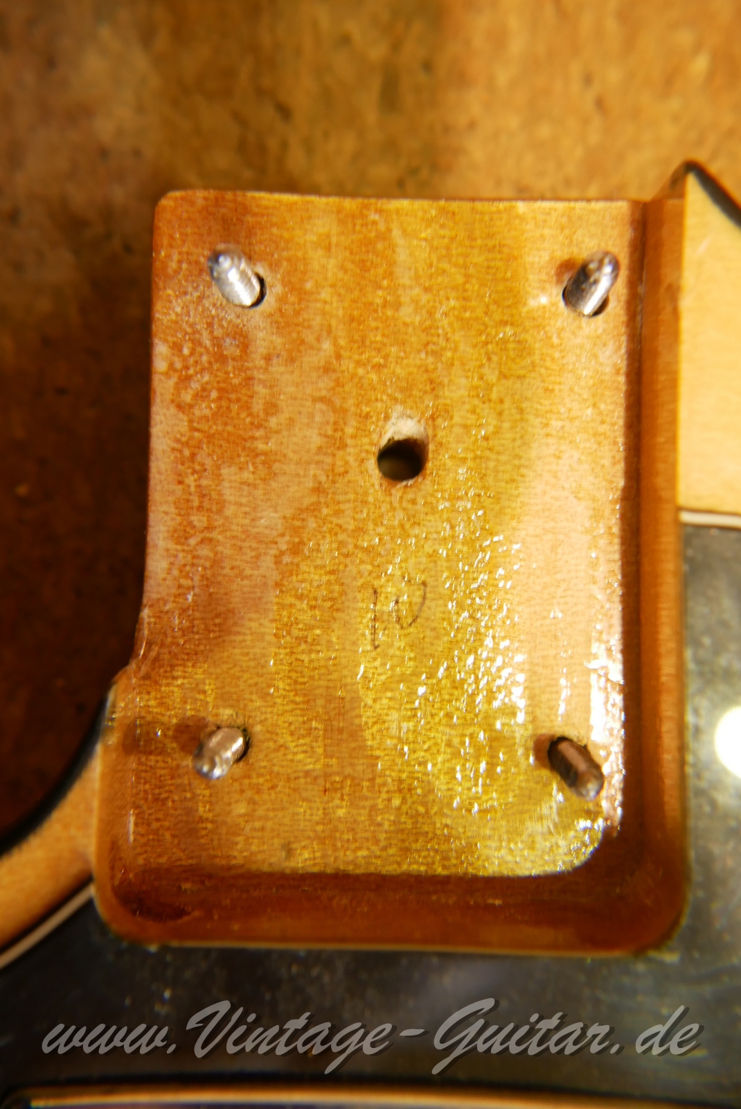 img/vintage/6121/Fender_Telecaster_bound_body_Japan_natural_2004-014.JPG