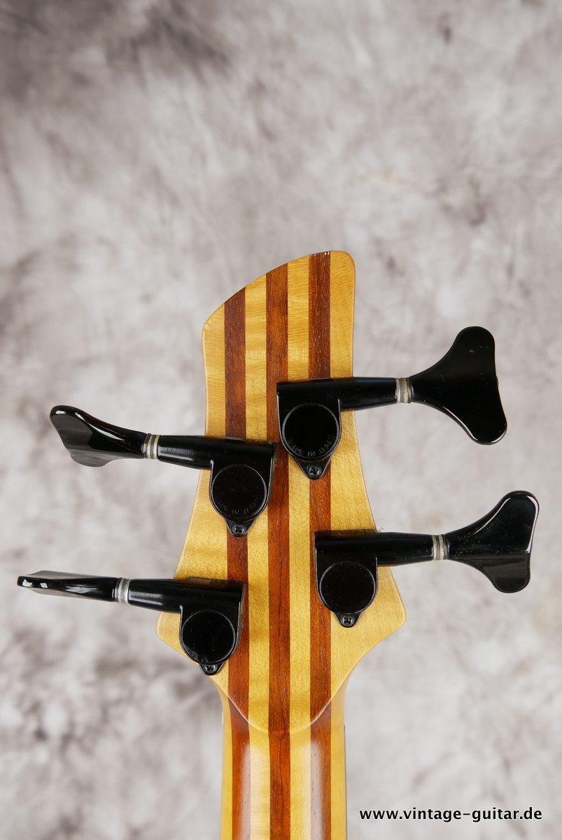 img/vintage/6122/Schack_Bass_Unique_BC_3VN_walnut_1999-010.JPG