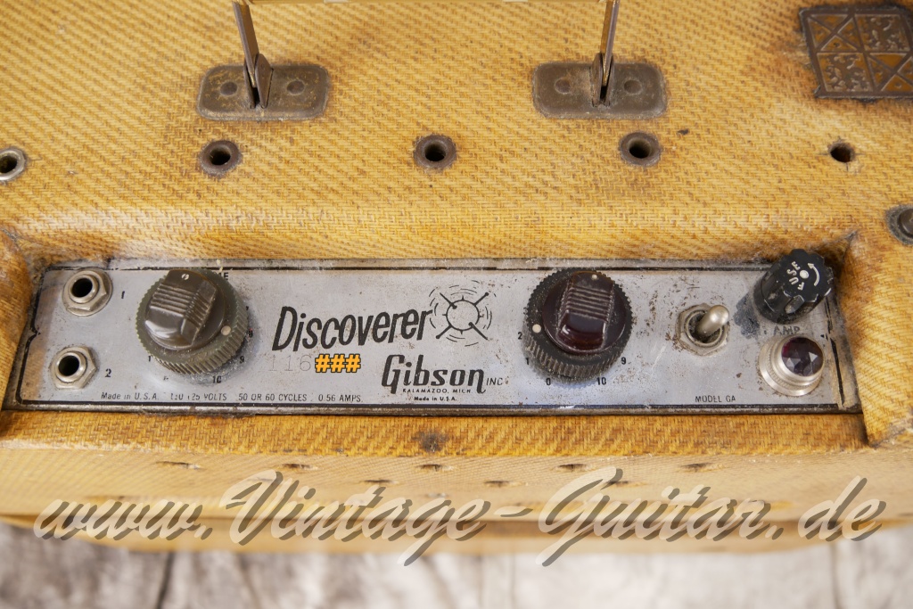 img/vintage/6143/Gibson_GA_8_Discoverer_Tweed_1x12_USA_1962-005.JPG