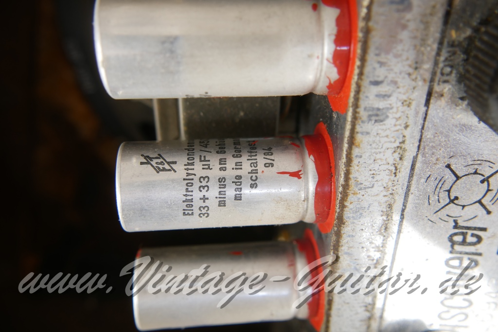 img/vintage/6143/Gibson_GA_8_Discoverer_Tweed_1x12_USA_1962-010.JPG