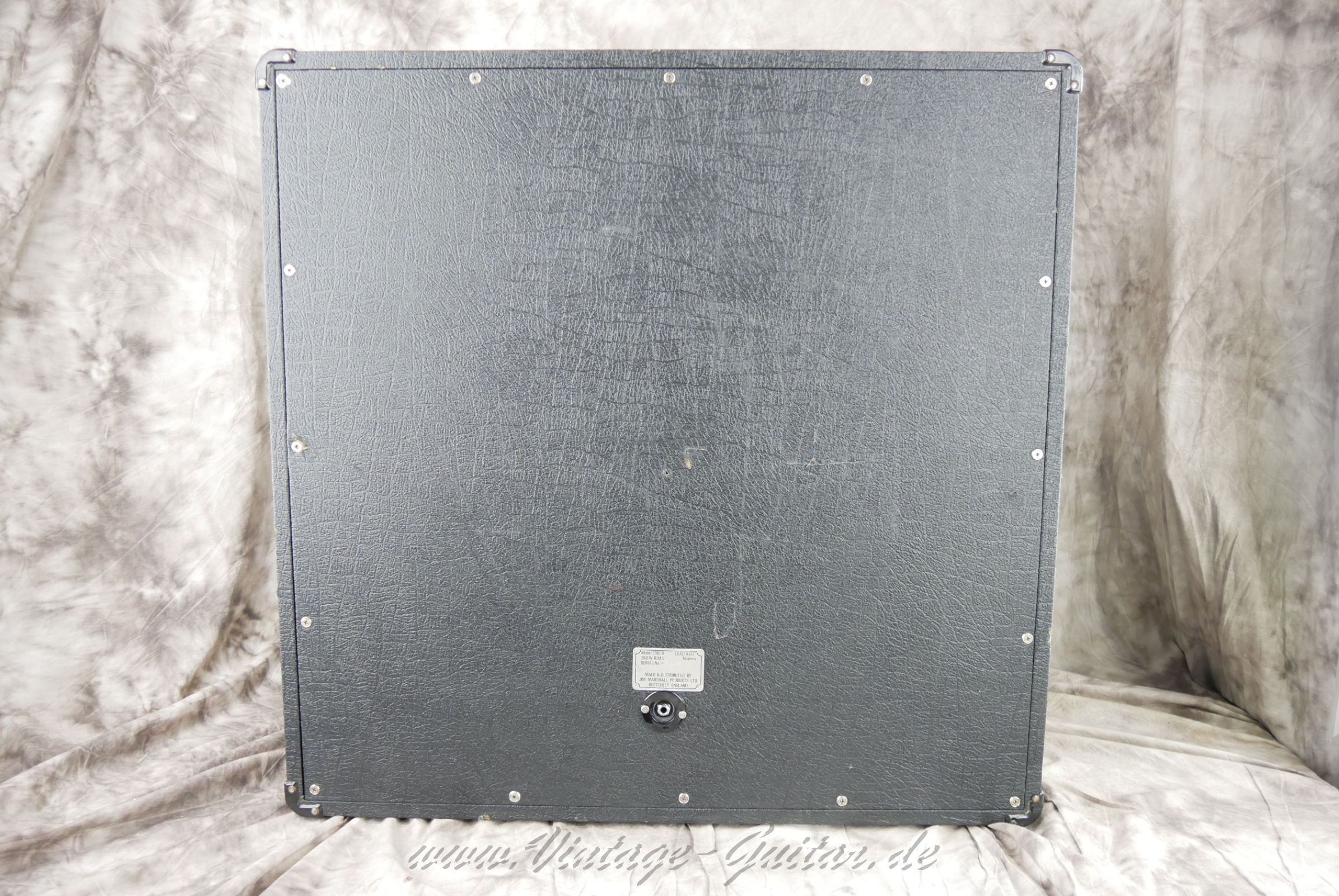 img/vintage/6166/marshall_1960b_JCM800_4x12_1981_UK-02.jpg
