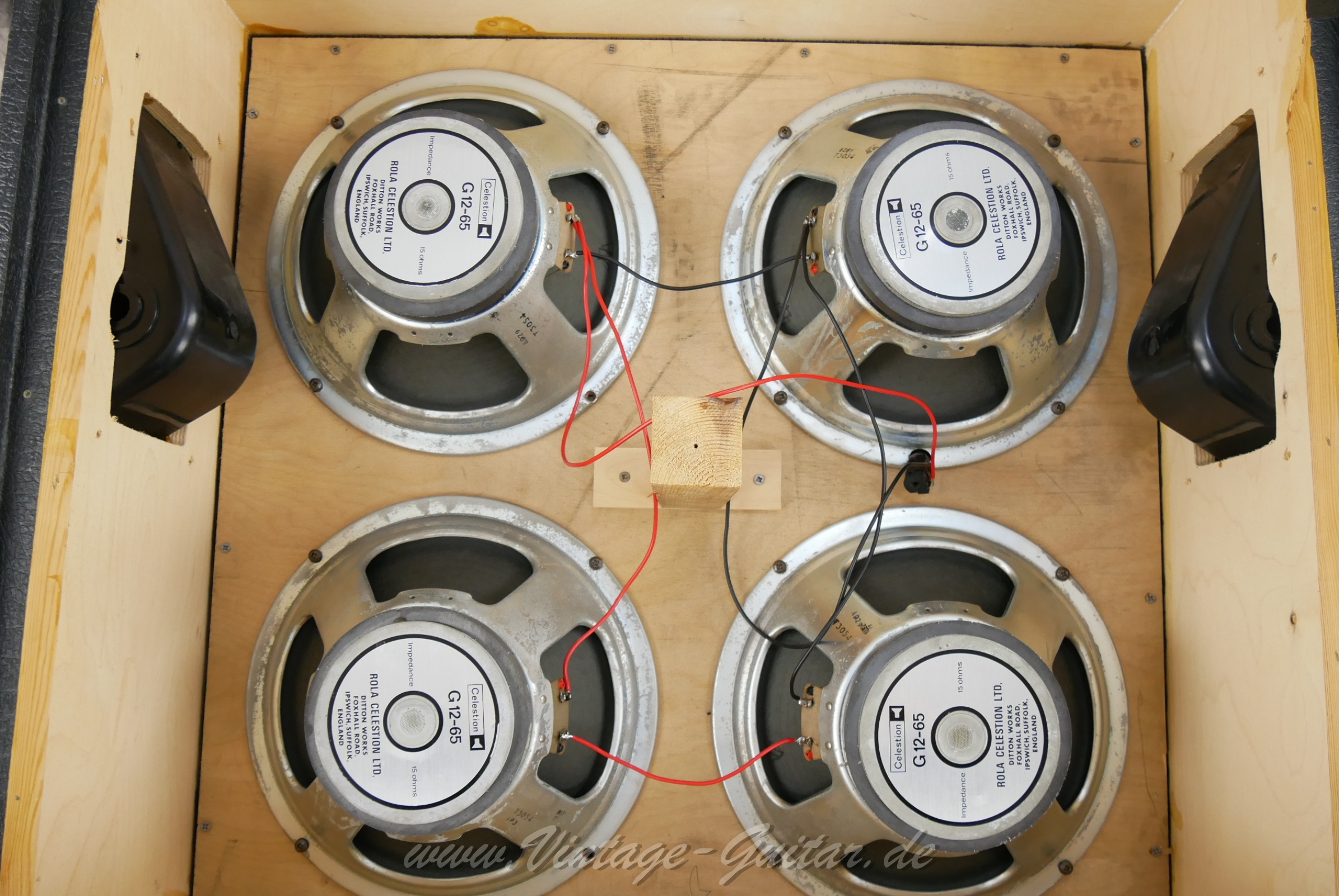 img/vintage/6166/marshall_1960b_JCM800_4x12_1981_UK-07.jpg