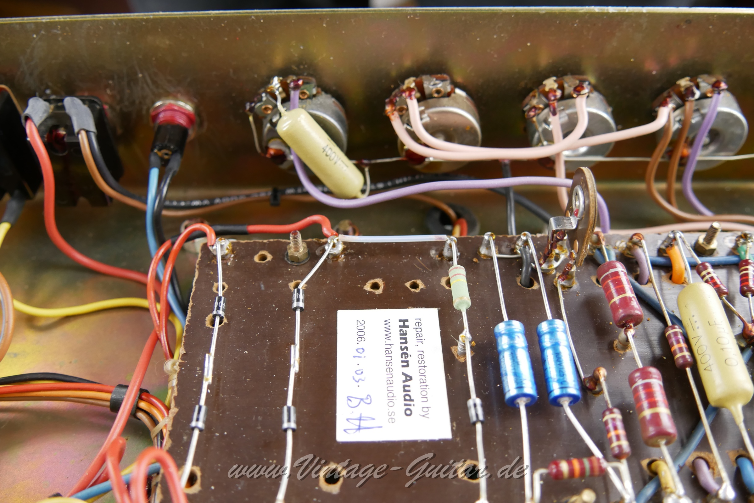 img/vintage/6172/marshall_1986_smallbox_1971_black_UK-019.JPG