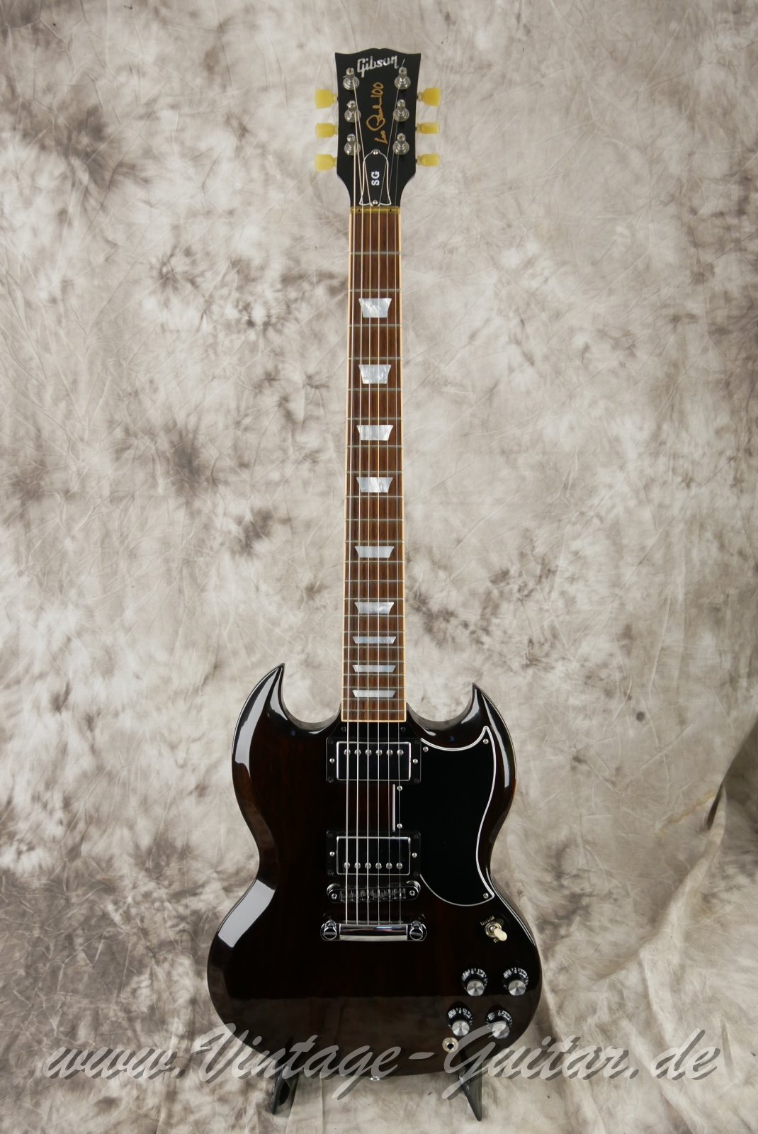 img/vintage/6183/gibson_SG100_lespaul100_Walnut_2014_usa-001.JPG