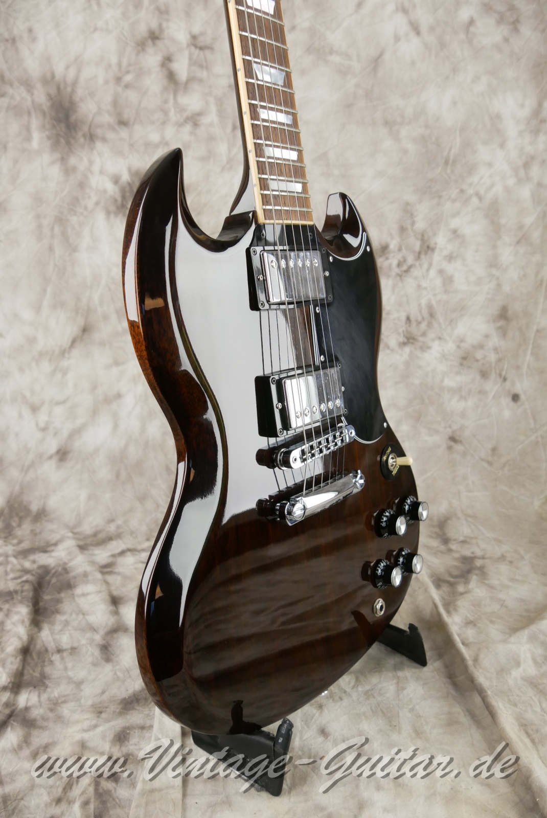 img/vintage/6183/gibson_SG100_lespaul100_Walnut_2014_usa-009.JPG