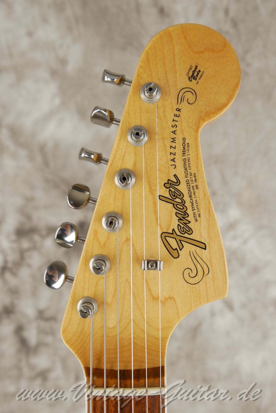 img/vintage/6190/fender_jazzmaster_american_vintage_65_2014_sunburst_USA-03.jpg