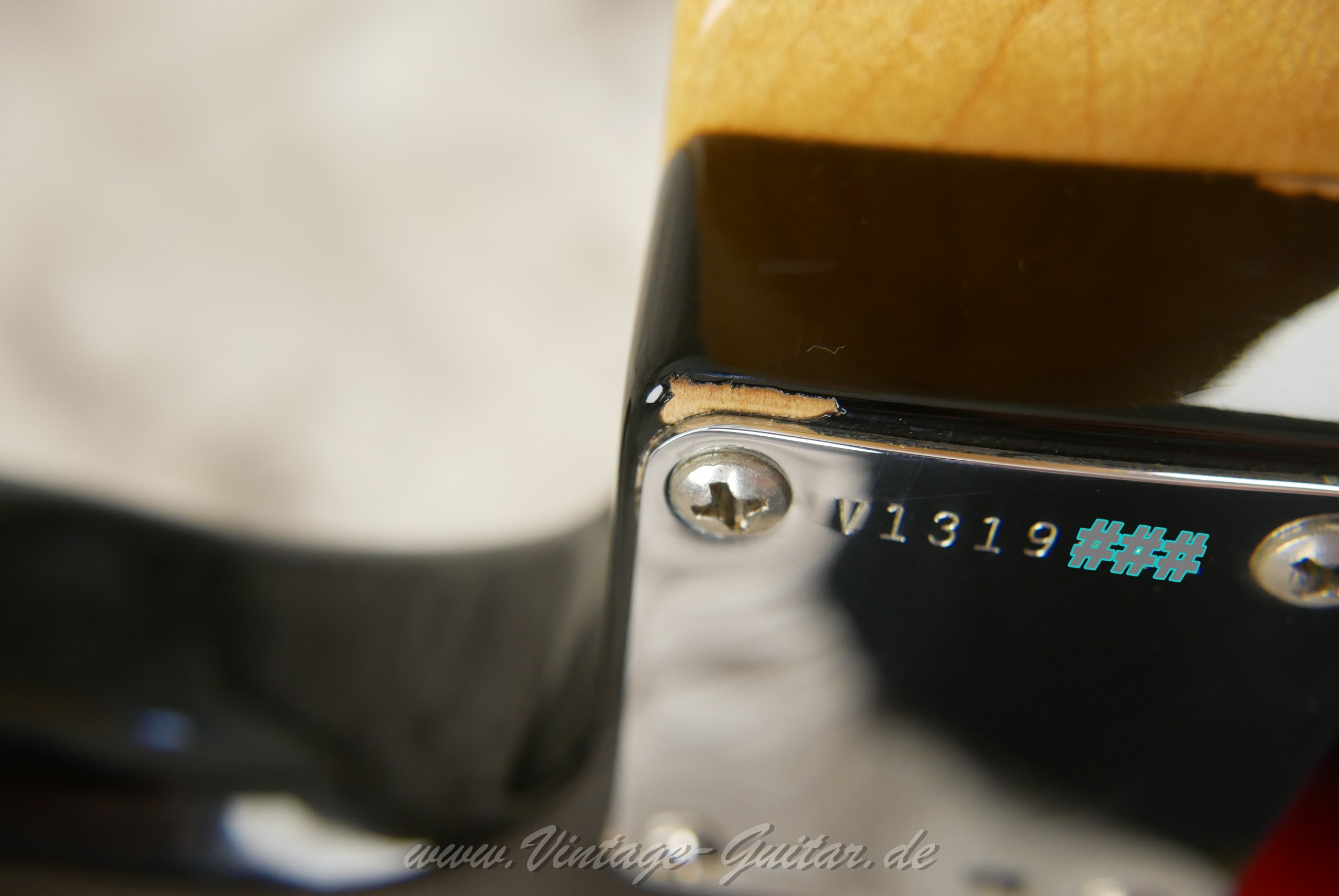 img/vintage/6190/fender_jazzmaster_american_vintage_65_2014_sunburst_USA-13.jpg