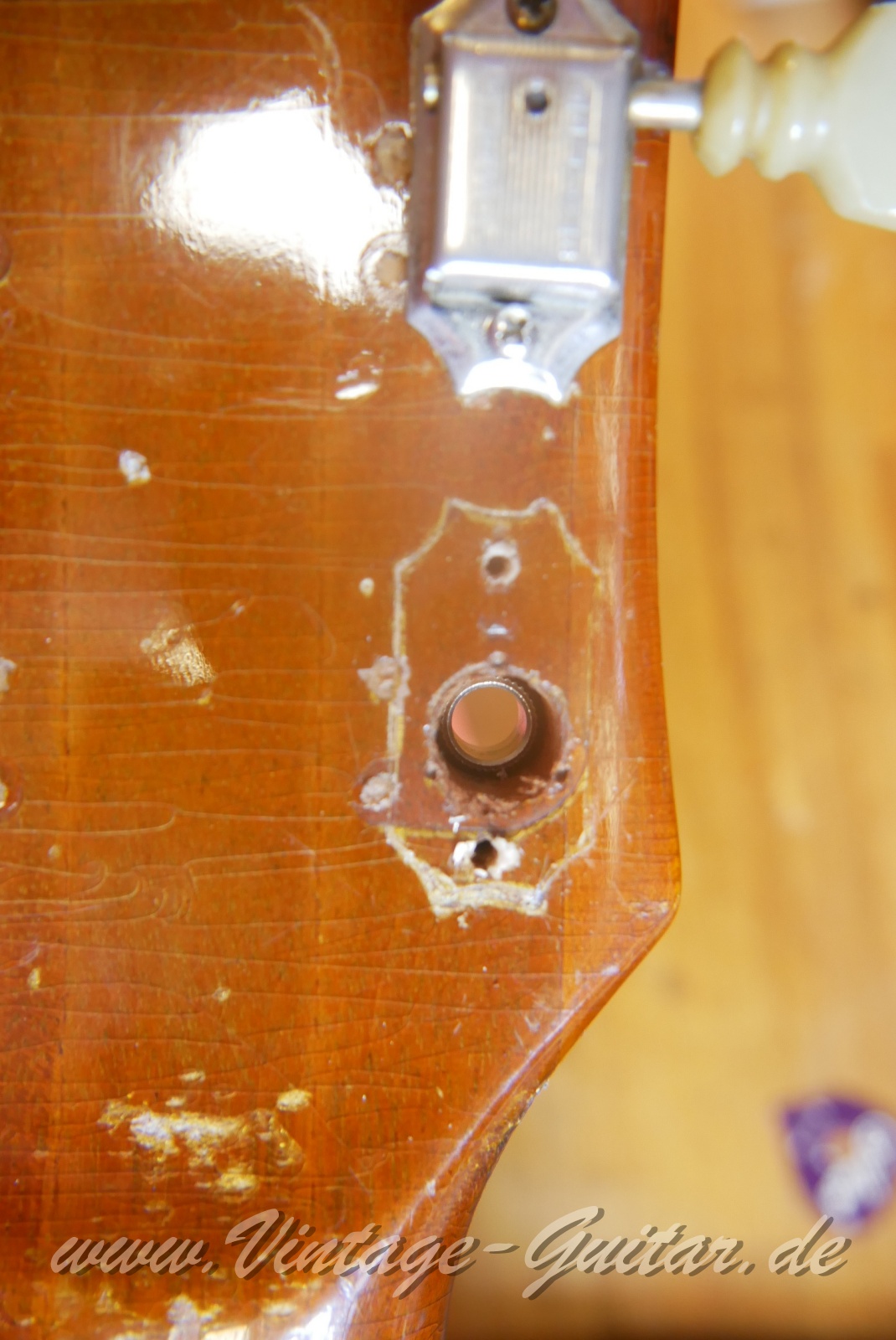 img/vintage/6192/Gibson_Les_Paul_Deluxe_goldtop_1971-021.JPG