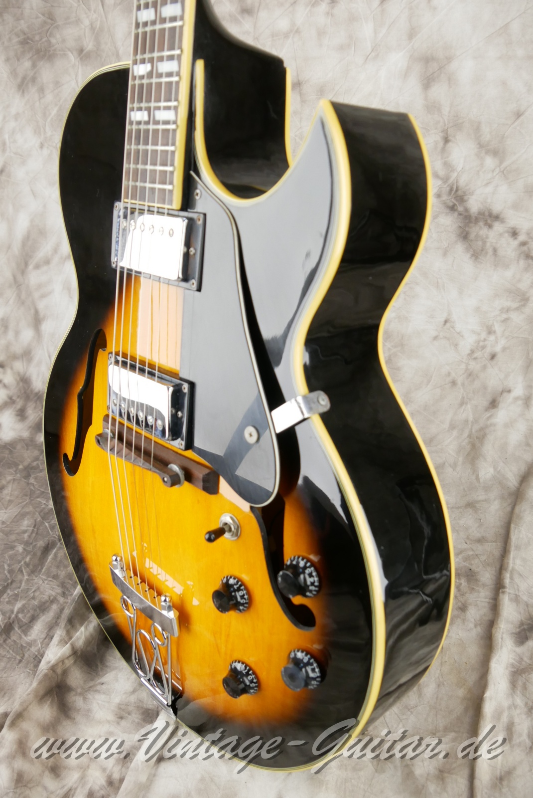 Epiphone_ES_175_sunburst_Korea_1999-010.JPG
