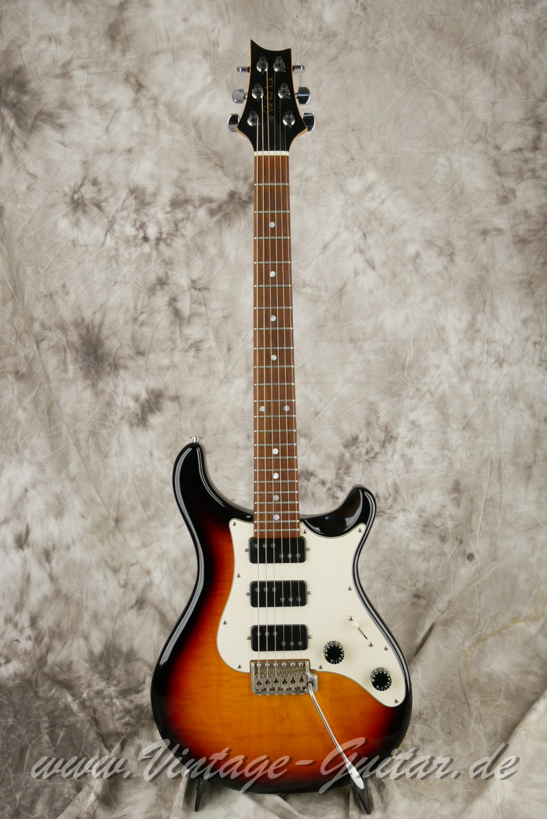 Paul_Reed_Smith_EG_3_USA_sunburst_1991-001.JPG
