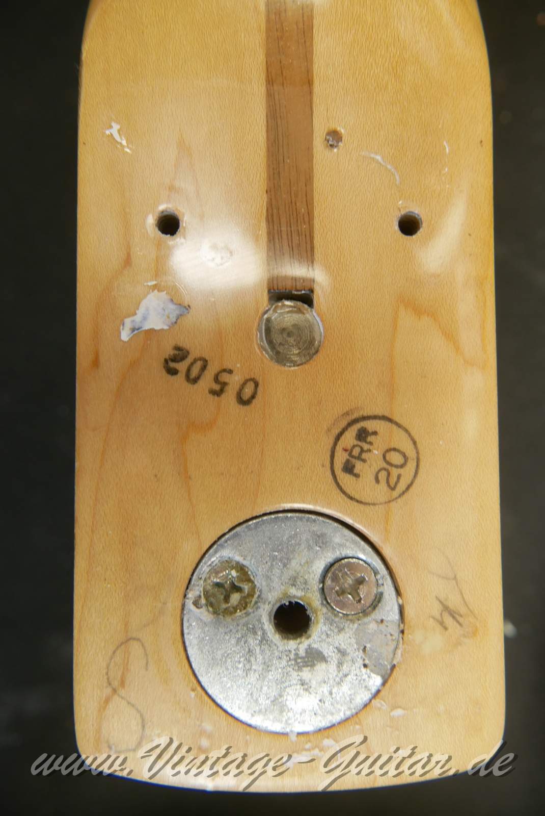 img/vintage/6209/Fender_Jazz_Bass_olympic_white_USA_1980-014.JPG