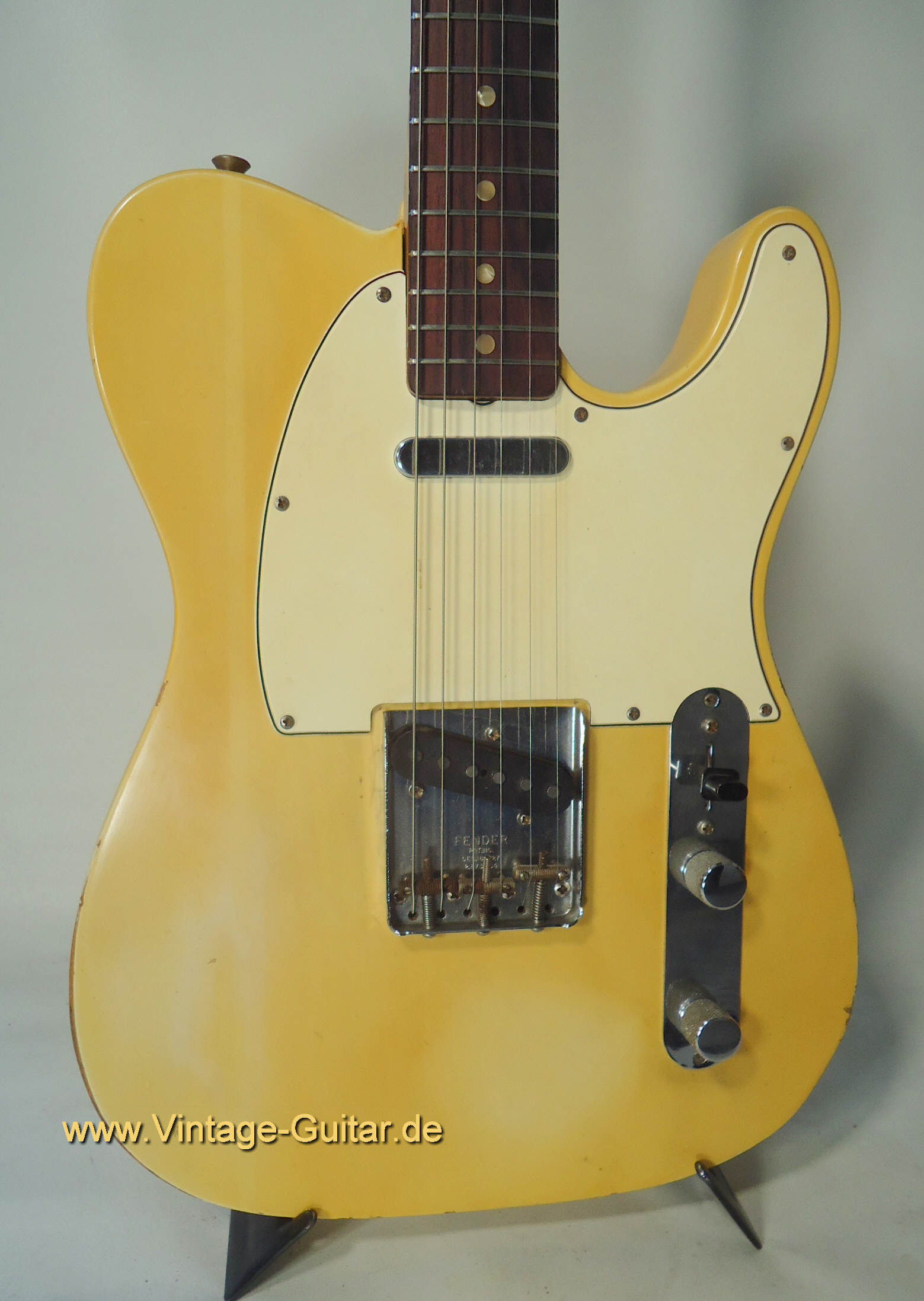 Fender-Telecaster-1967-blond-c.jpg