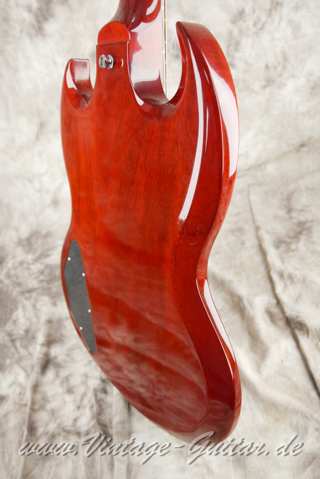 Gibson_SG_standard_Bass_cherry_USA_2015-012.JPG