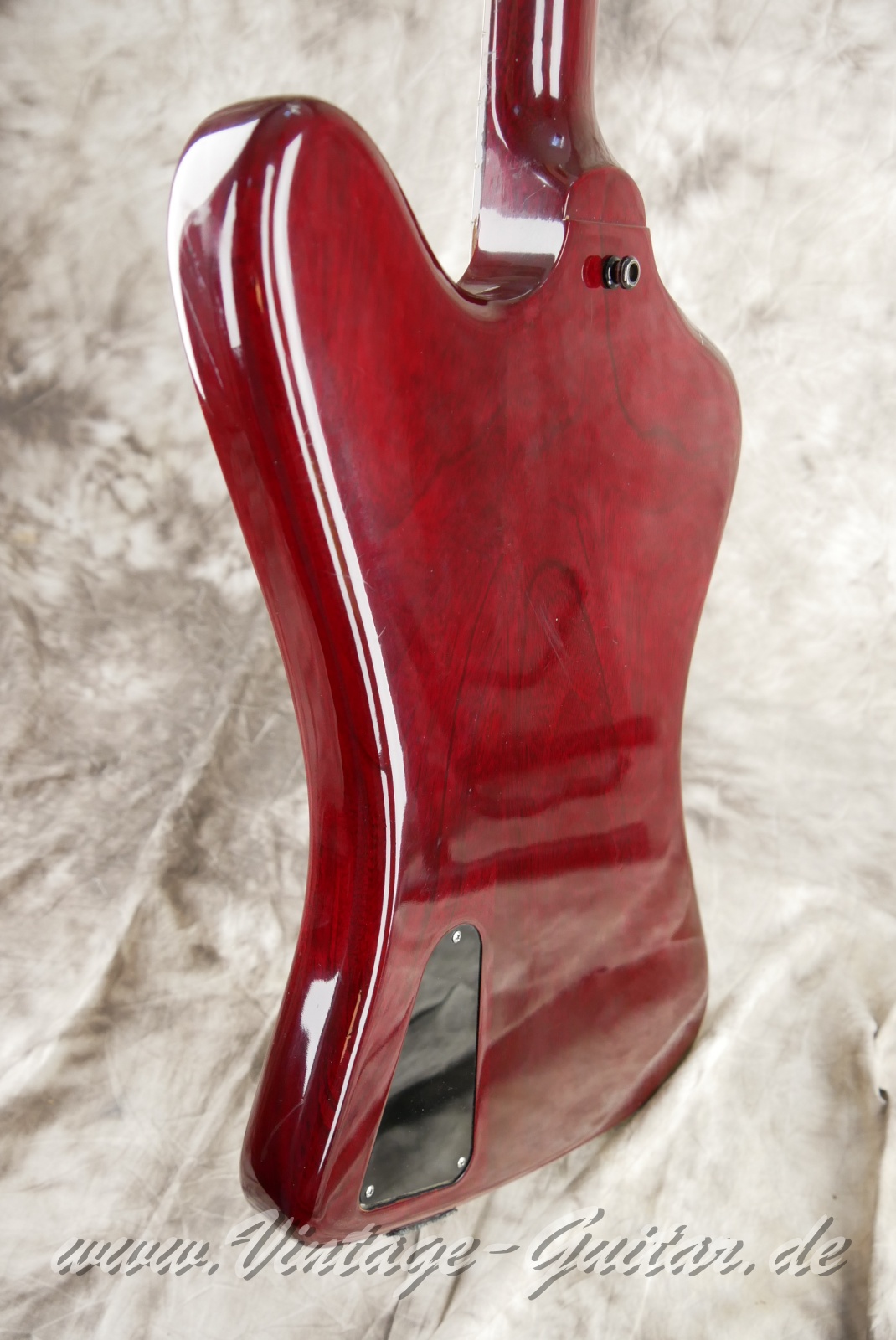 img/vintage/6212/Gibson_Thunderbird_Bass_cherry_USA_2005-011.JPG