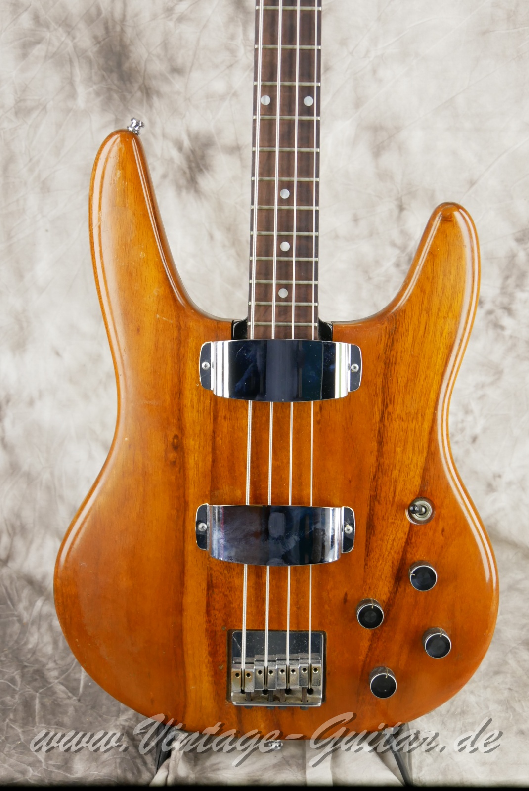 img/vintage/6213/Travis_Bean_TB_2000_Bass_Koa_USA_1979-007.JPG