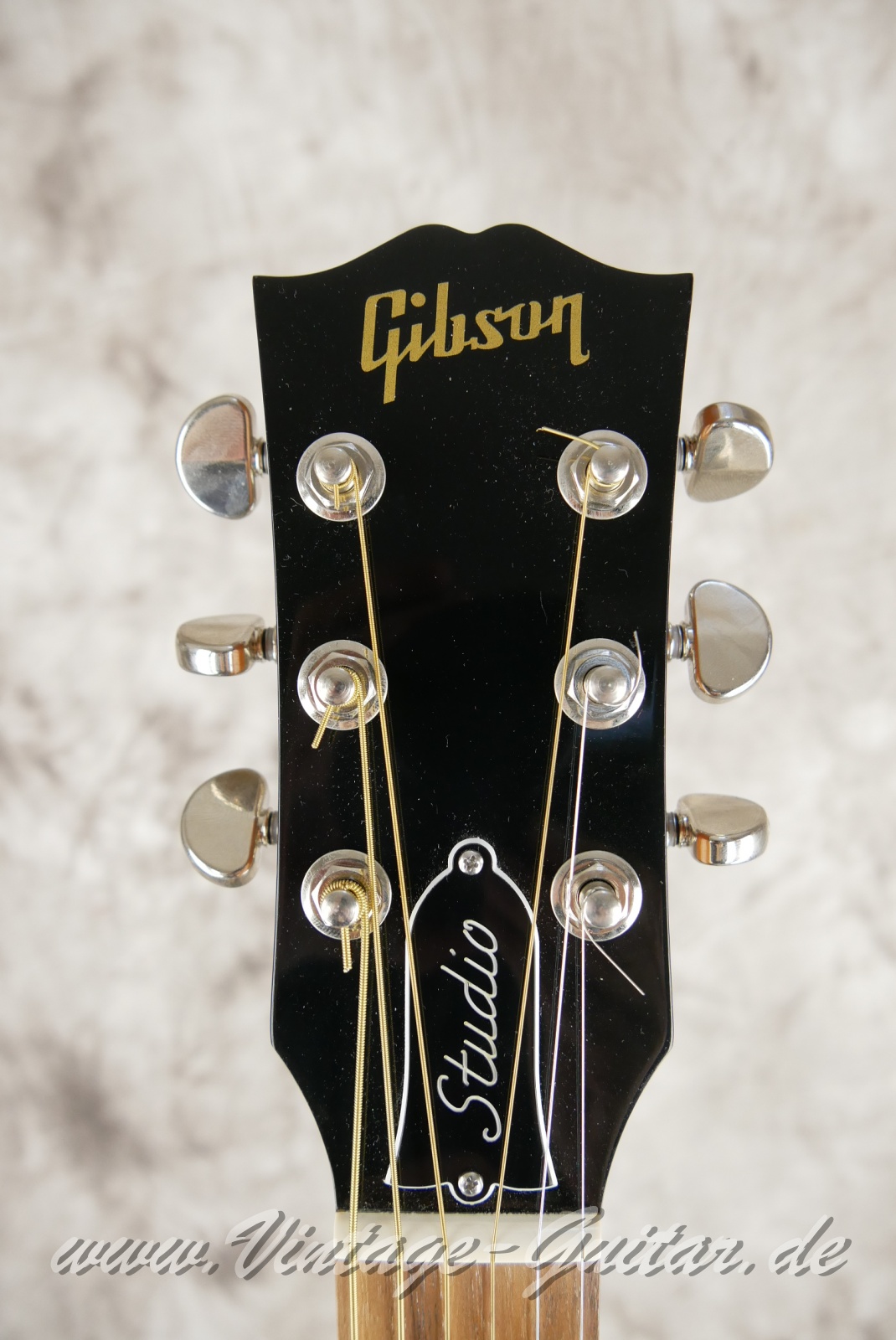 img/vintage/6214/Gibson_J_45_Studio_walnut_sunburst_USA_2023-003.JPG