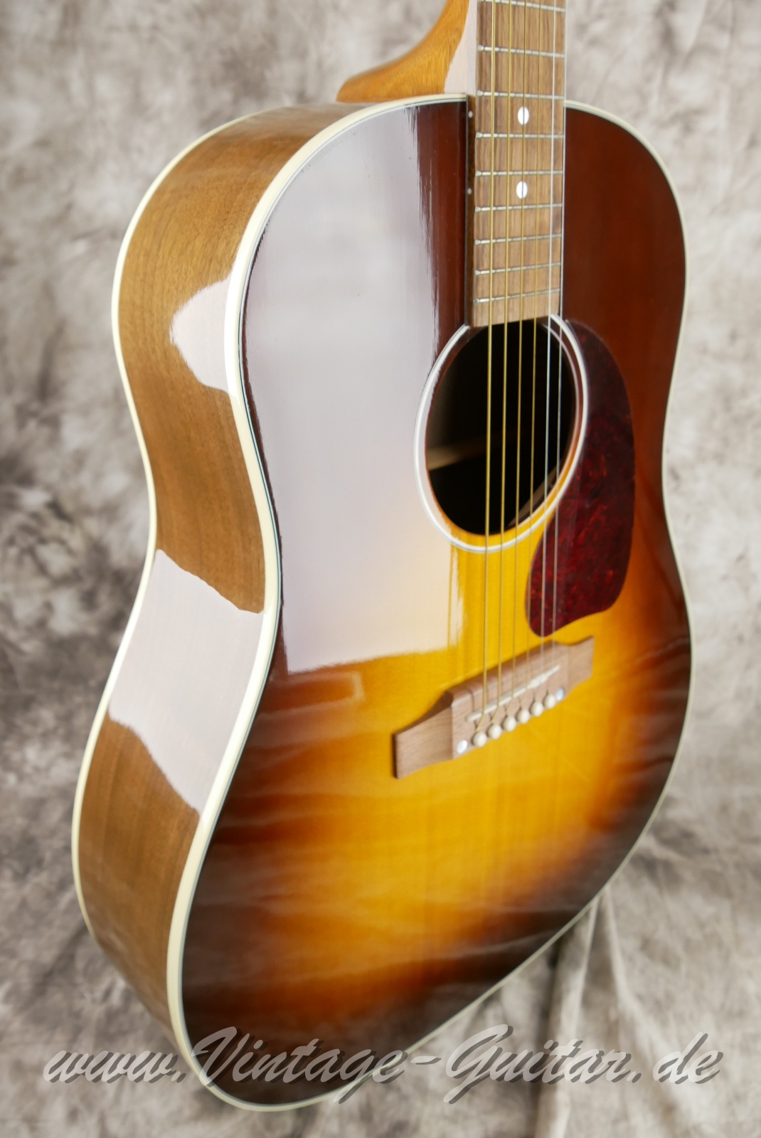 img/vintage/6214/Gibson_J_45_Studio_walnut_sunburst_USA_2023-009.JPG