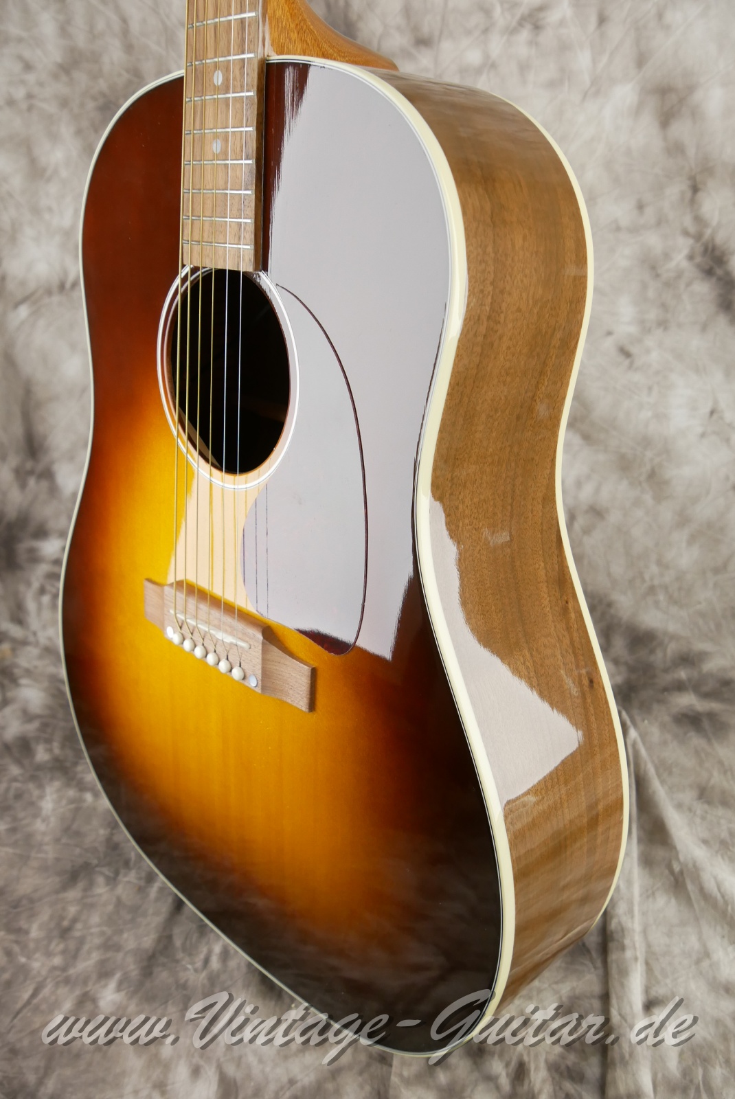 img/vintage/6214/Gibson_J_45_Studio_walnut_sunburst_USA_2023-010.JPG